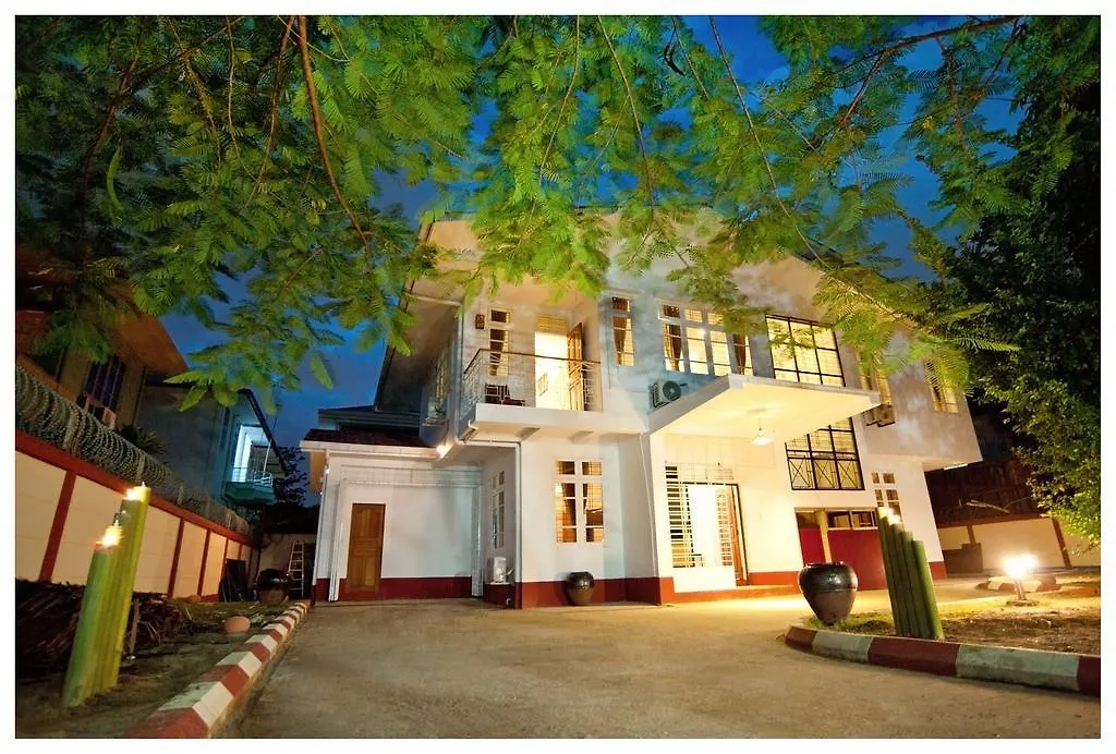 Thanlwin Guesthouse يانغون