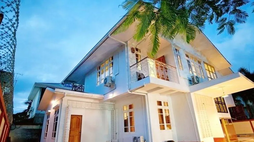 بيت ضيافة Thanlwin Guesthouse يانغون
