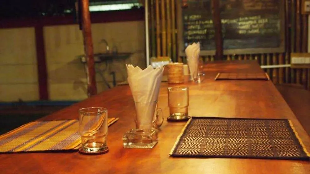 Thanlwin Guesthouse يانغون بورما