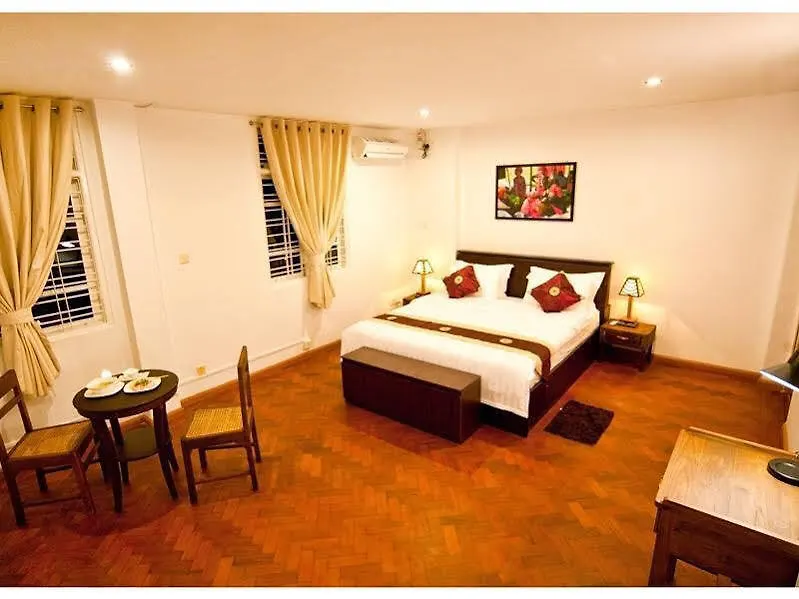 Thanlwin Guesthouse يانغون بيت ضيافة